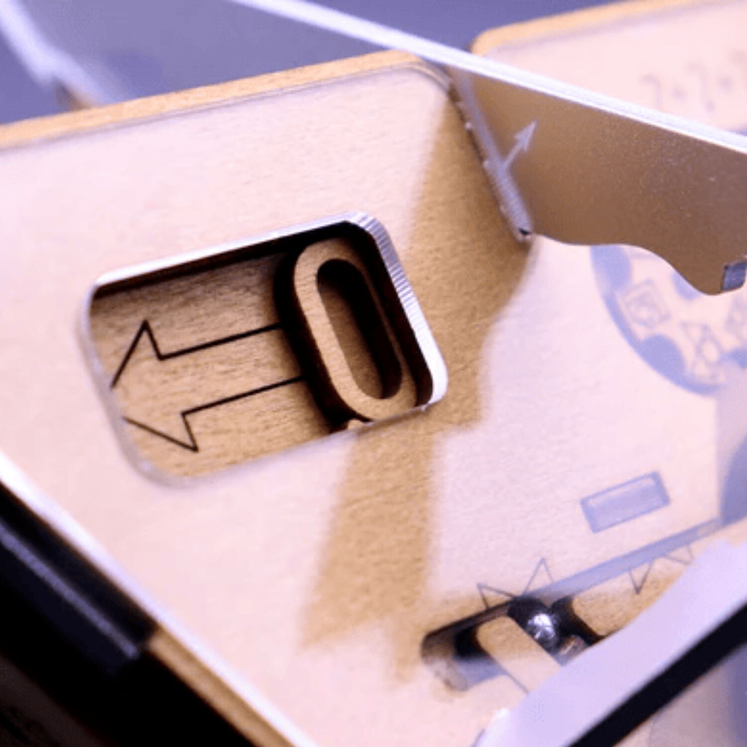 Anti Gravity Box with Metal Puzzle Box additional image